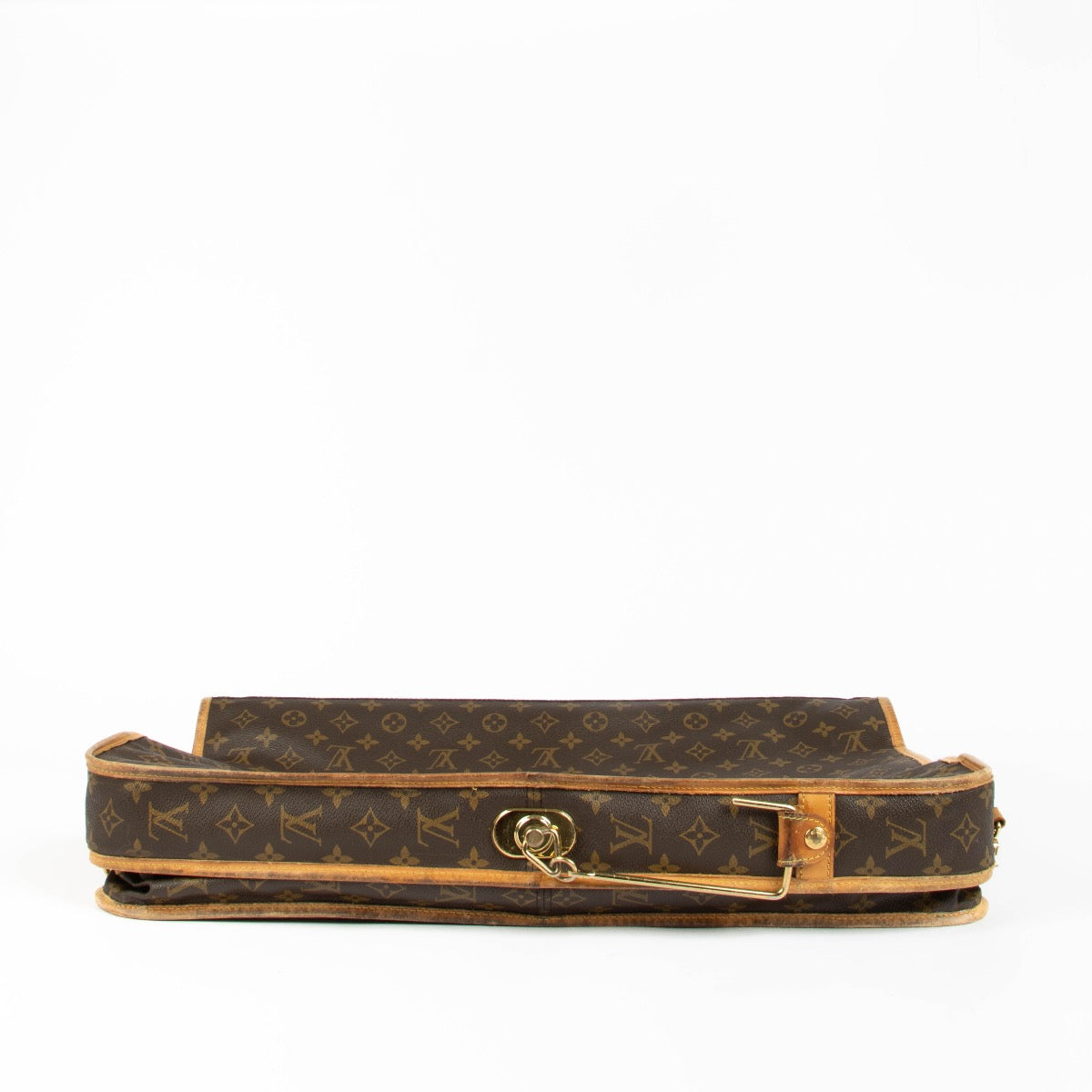 Authentic pre-loved Louis Vuitton Monogram Garment Carrier Travel Bag on Labellov.com