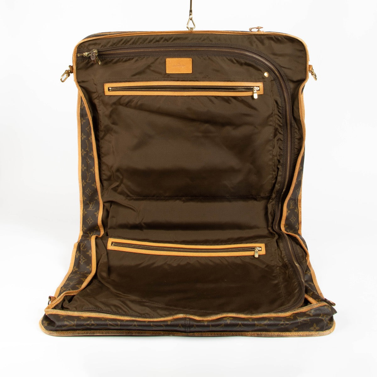 Authentic pre-loved Louis Vuitton Monogram Garment Carrier Travel Bag on Labellov.com
