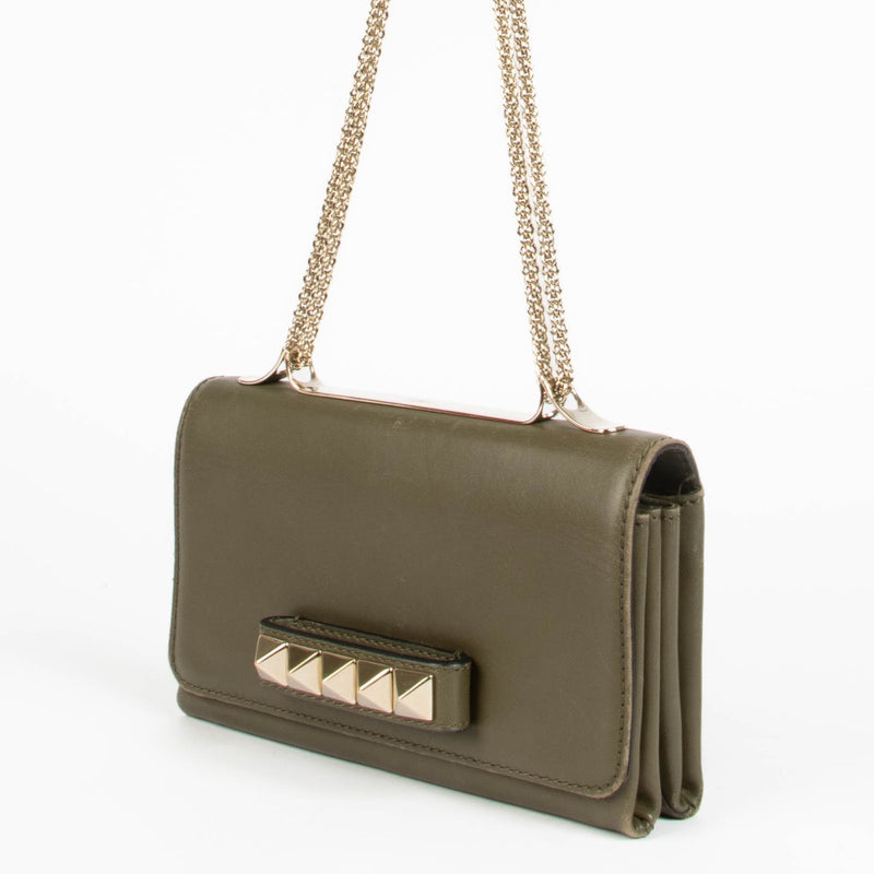 Authentic pre-loved Valentino Garavani Green Leather Va Va Vroom Chain Clutch on Labellov.com