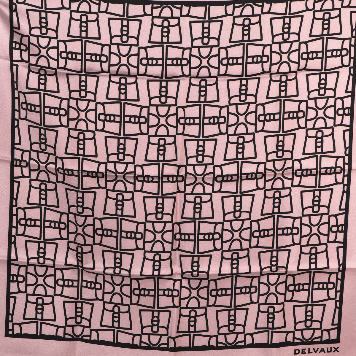 Buy a vintage second-hand Delvaux Multicolor Satin Carré Brillant Magique Twill De Soie Scarf in very good condition at Labellov in Antwerp.