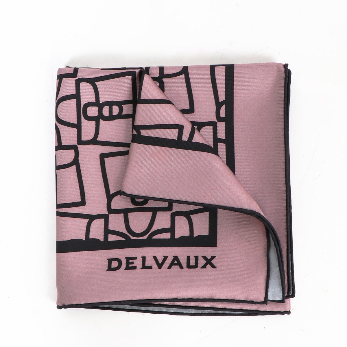 Buy a vintage second-hand Delvaux Multicolor Satin Carré Brillant Magique Twill De Soie Scarf in very good condition at Labellov in Antwerp.