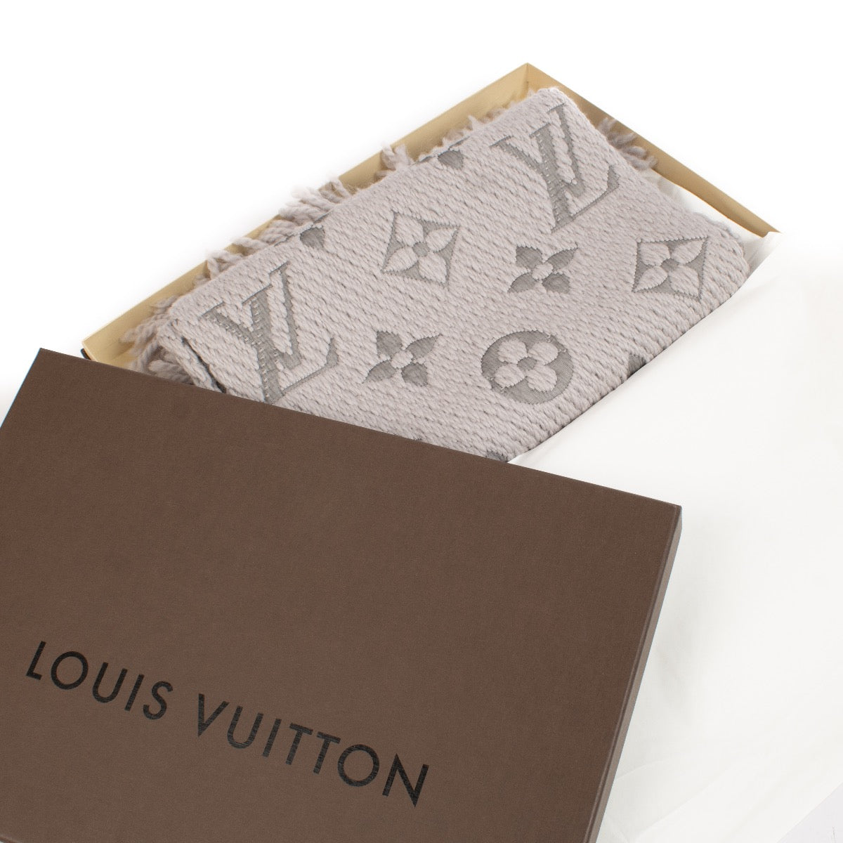 shop 100% authentic second hand Louis Vuitton Grey Logomania Scarf on Labellov.com