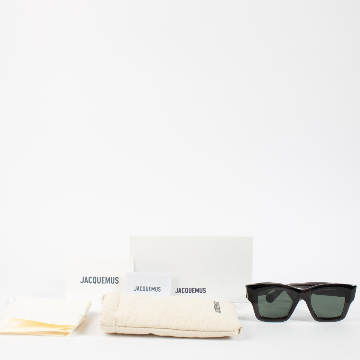 shop 100% authentic second hand Jacquemus Black Baci Sunglasses on www.labellov.com