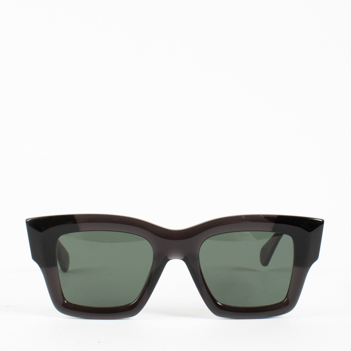 shop 100% authentic second hand Jacquemus Black Baci Sunglasses on www.labellov.com