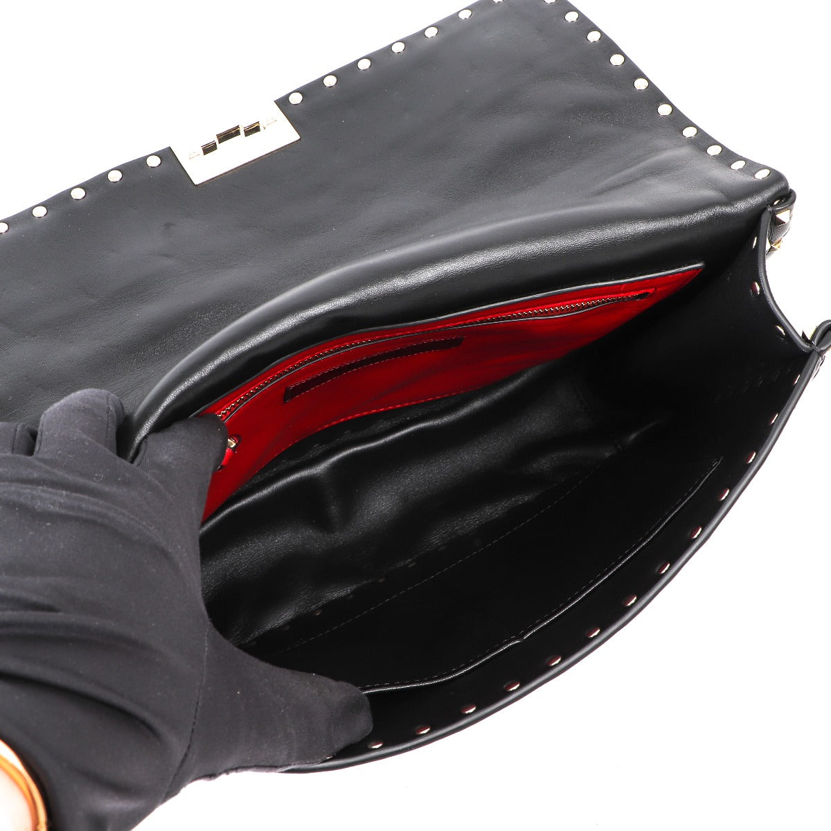 Buy an authentic second-hand Valentino Garavani Black Rockstud Leather Spike Crossbody Bag in very good condition at Labellov in Antwerp.