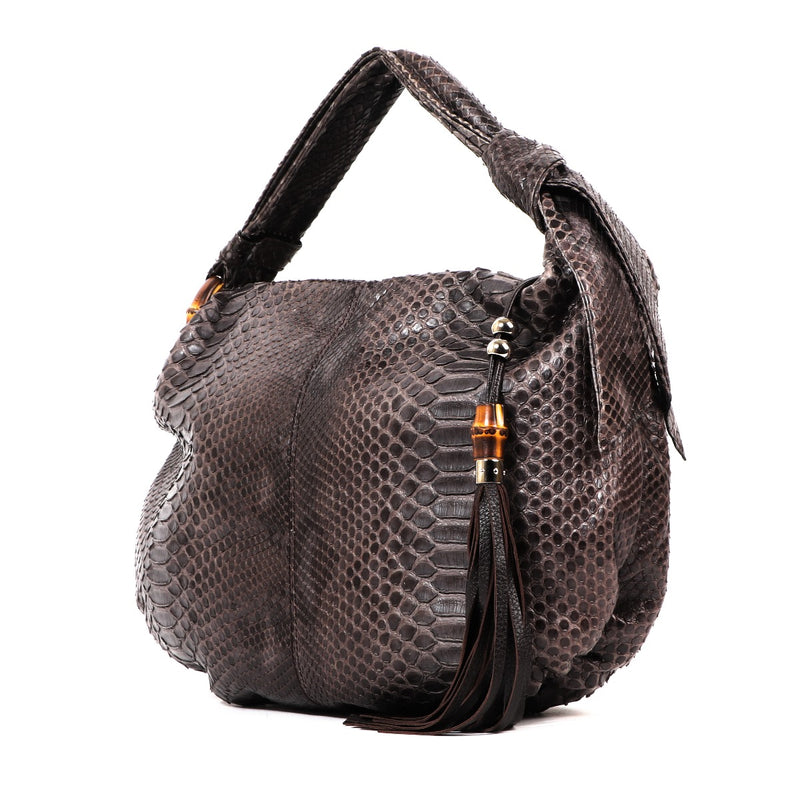 Buy an authentic second-hand Gucci Python Bamboo Shoulder Bag in very good condition at Labellov in Antwerp.