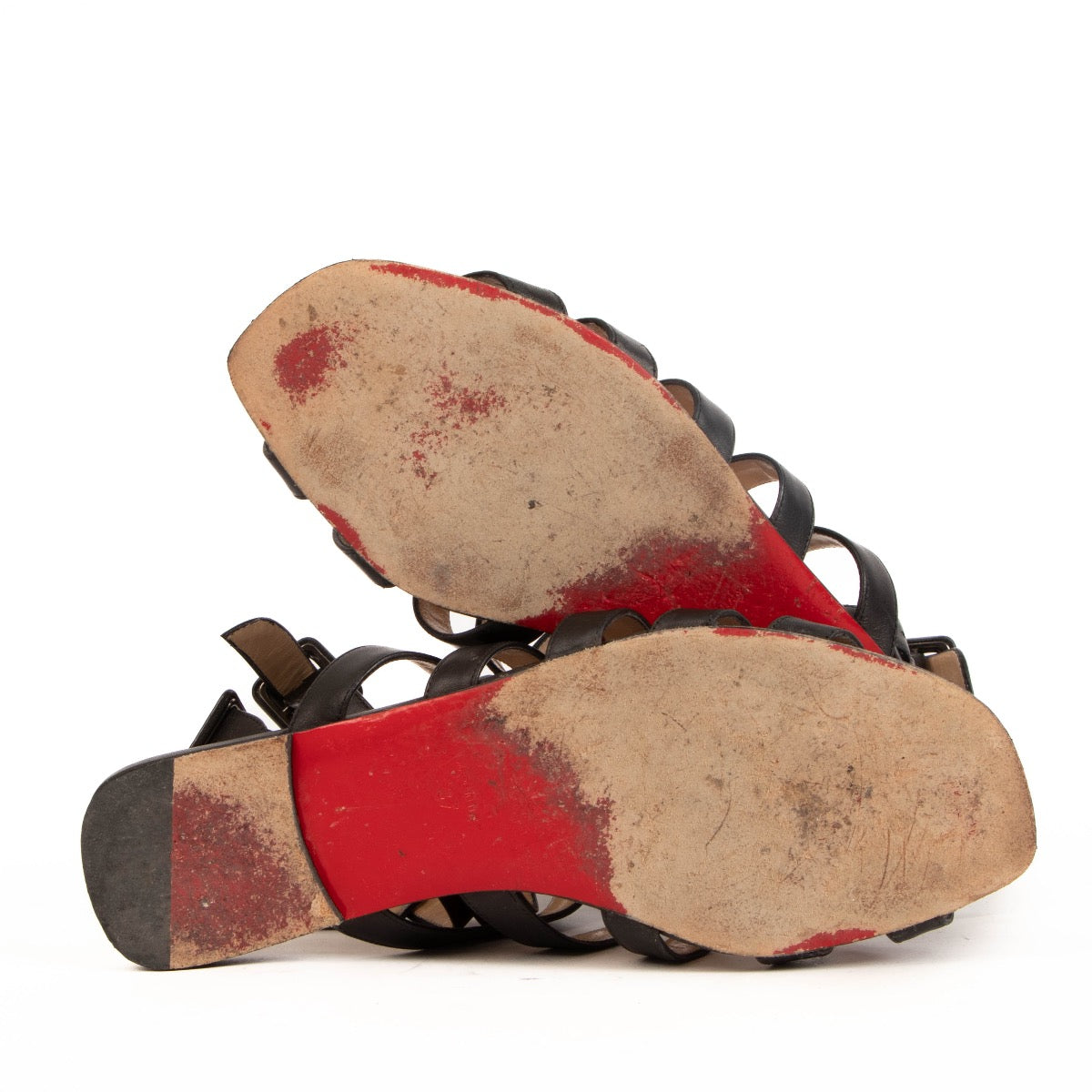 Shop safe online at Labellov in Antwerp, Brussels and Knokke these 100% authentic second hand Christian Louboutin Black Leather Sandals - Size 37