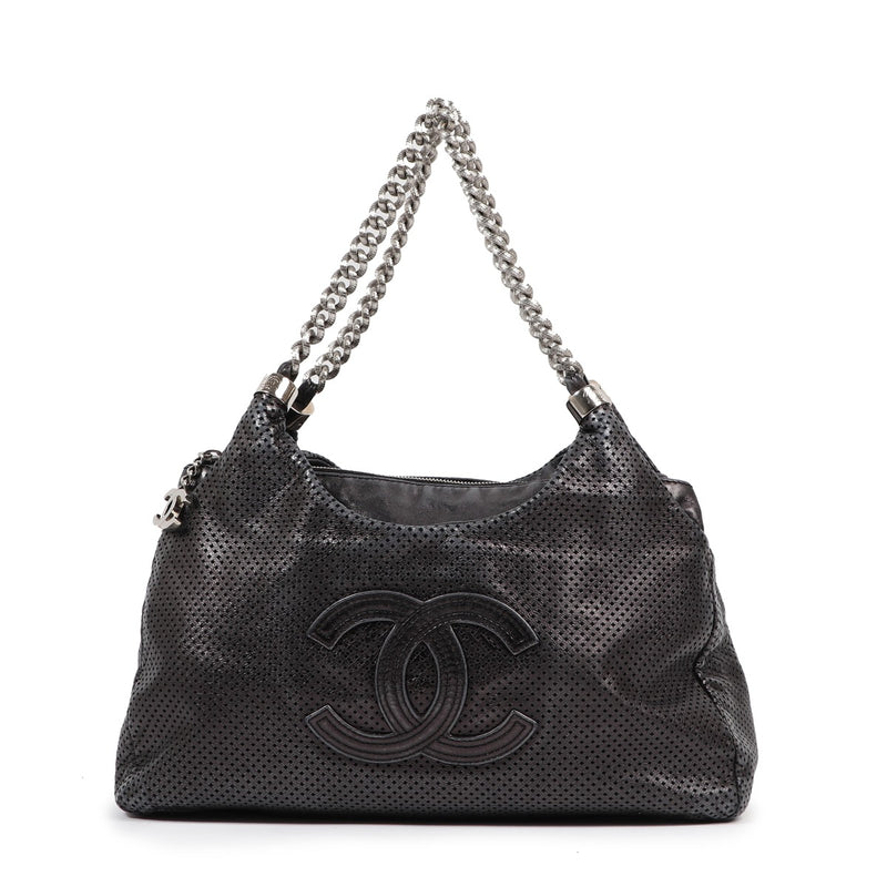 Buy an authentic second-hand Chanel Silver Lambskin Leather Perforated Shoulder Bag in good condition at Labellov in Antwerp.