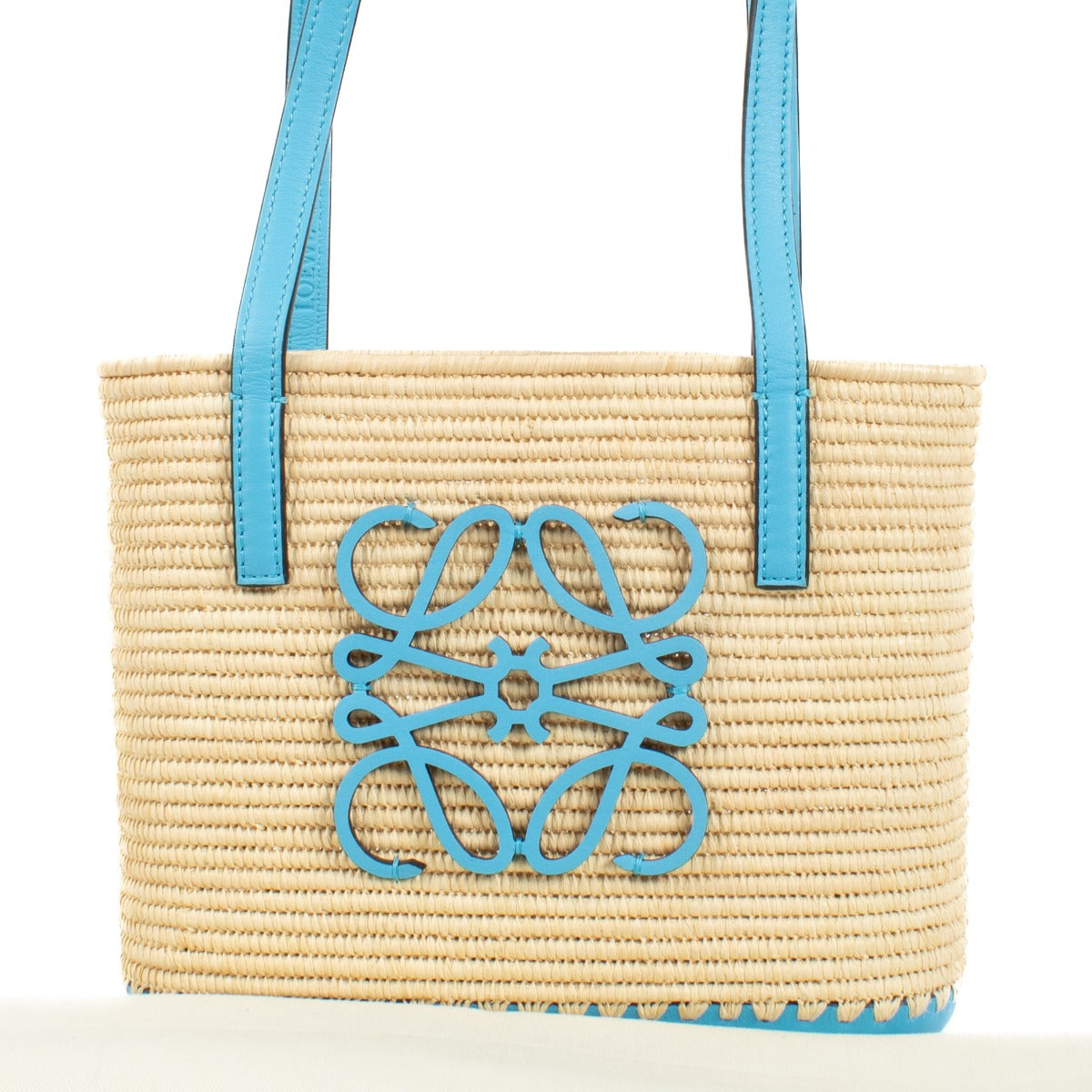 Sac panier carré mini Loewe en raphia bleu