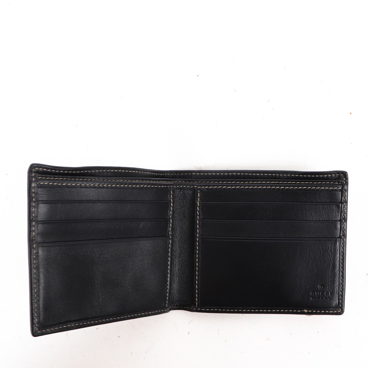 Buy an authentic second hand Gucci Vintage Navy Blue Leather Wallet in very good condition at Labellov