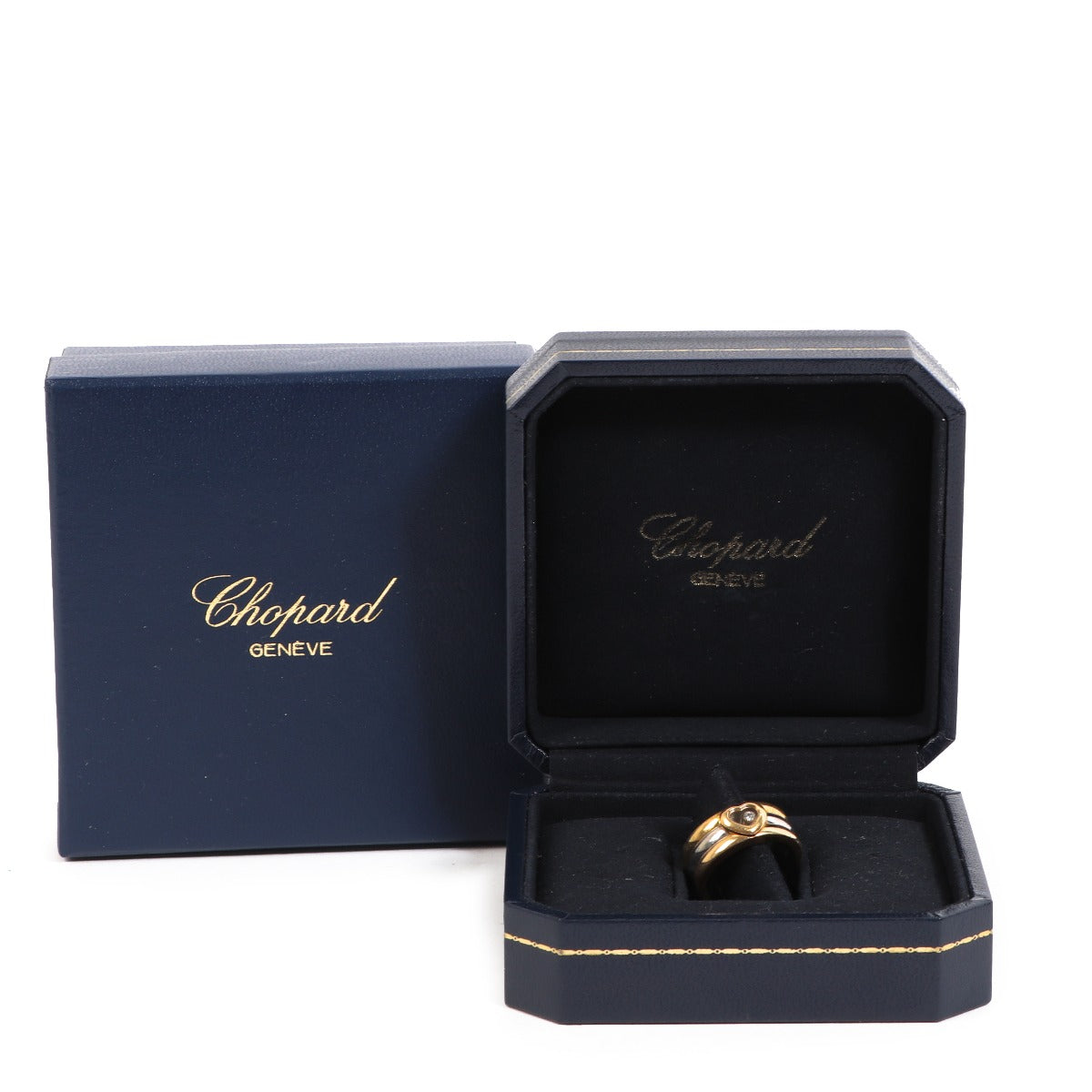 Buy an authentic second-hand Chopard Gold Silver Heart Ring in very good condition at Labellov in Antwerp.