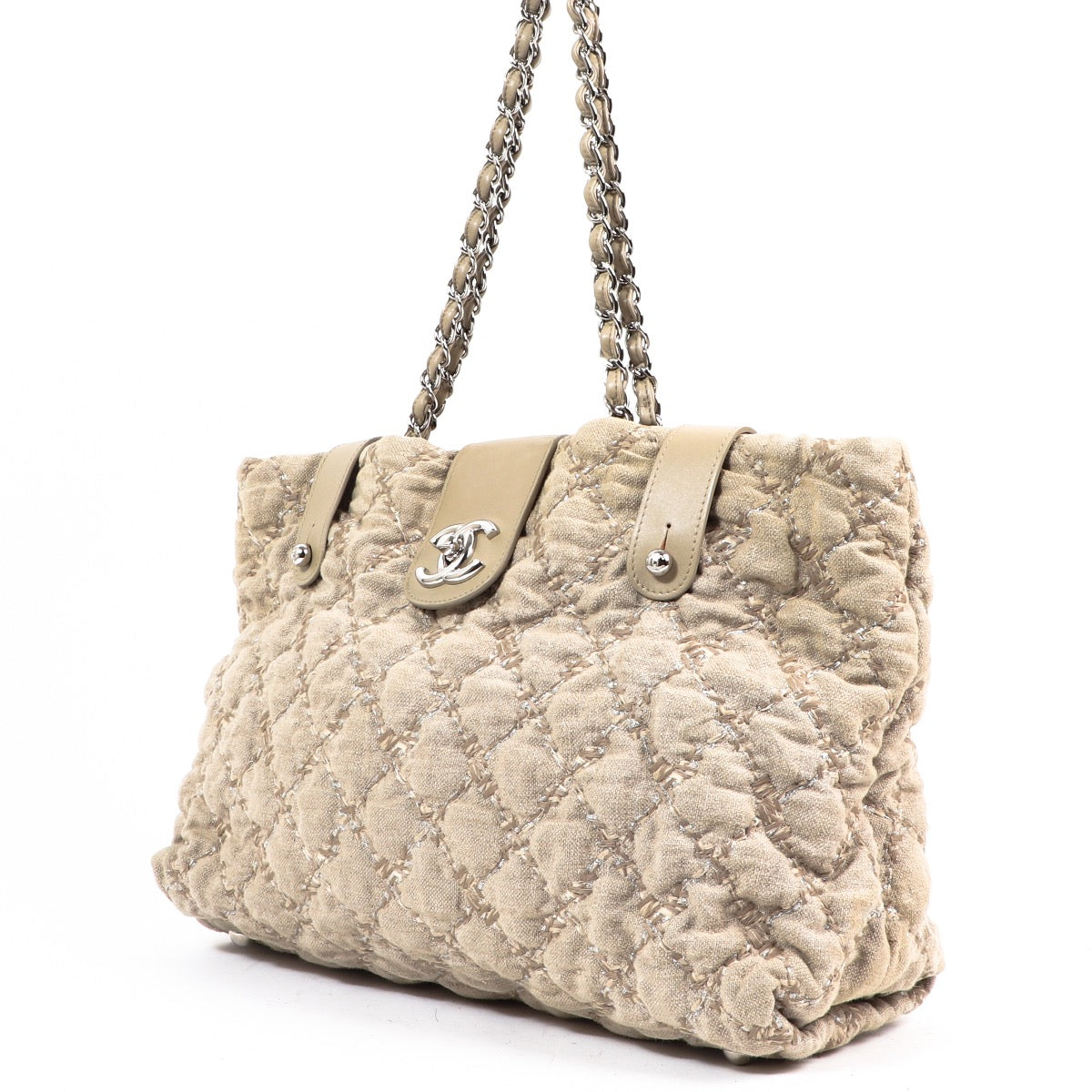 Buy an authentic Chanel Beige Quilted Tweed Shopping Tote in very good condition at Labellov in Antwerp.