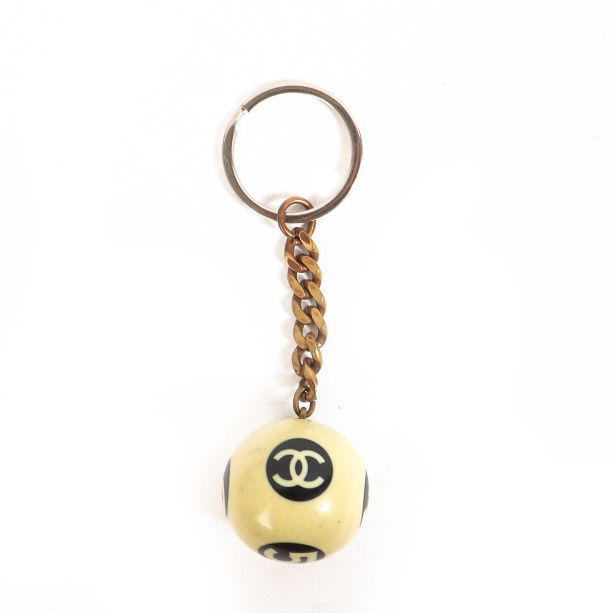Shop safe online at Labellov in Antwerp this 100% authentic second hand Chanel White Bowling Ball Keychain
