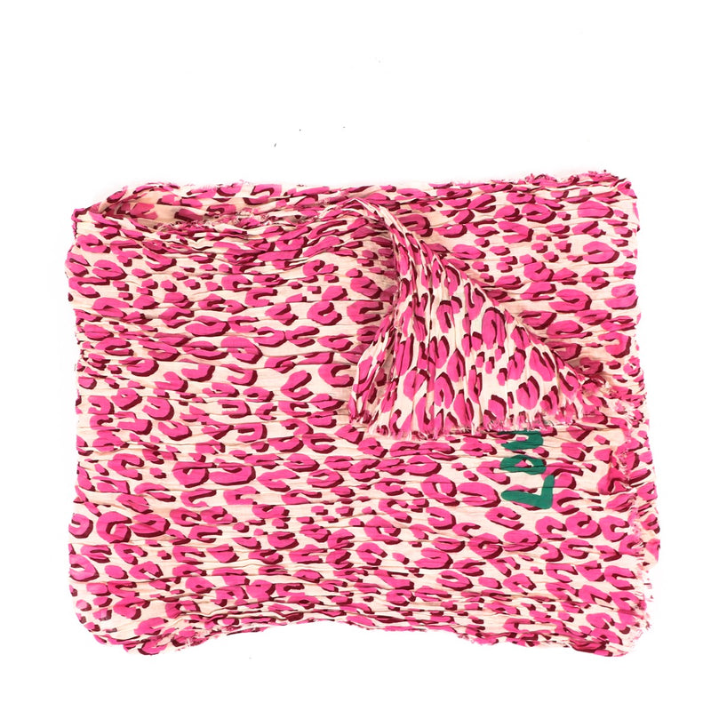 Buy an authentic Louis Vuitton Pink Leopard Stephen Sprouse Cotton Scarf in very good condition at Labellov in Antwerp.