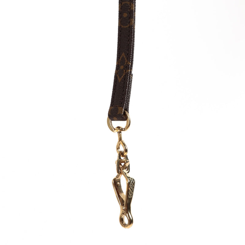 Shop safe online at Labellov in Antwerp this 100% authentic second hand Louis Vuitton Monogram Canvas MM Dog Leash