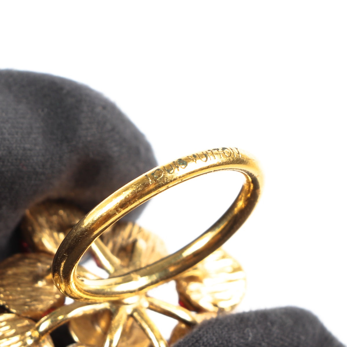 Buy an authentic Louis Vuitton Gold Pink Crystal Ring Size - 50 in very good condition at Labellov in Antwerp.