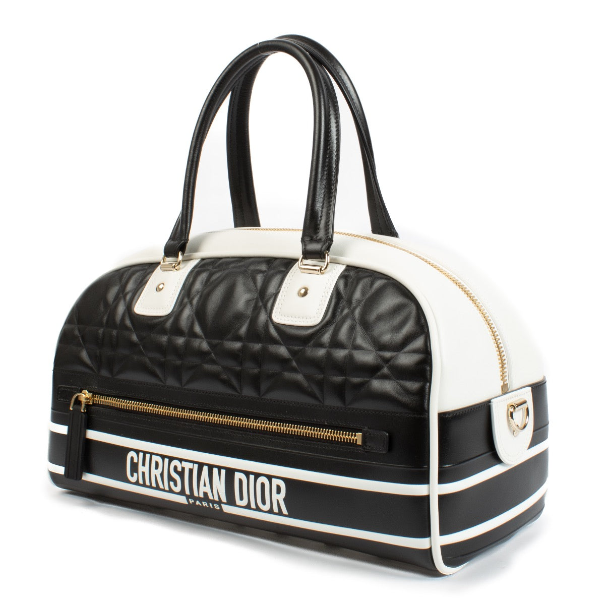 Shop safe online at Labellov in Antwerp, Brussels and Knokke this 100% authentic second hand Dior Black Calfskin Medium Dior Vibe Bag