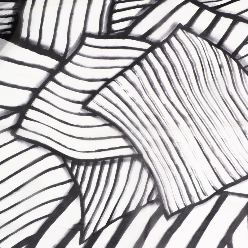 Buy an authentic Delvaux Black/White Silk Scarf at Labellov in Antwerp.