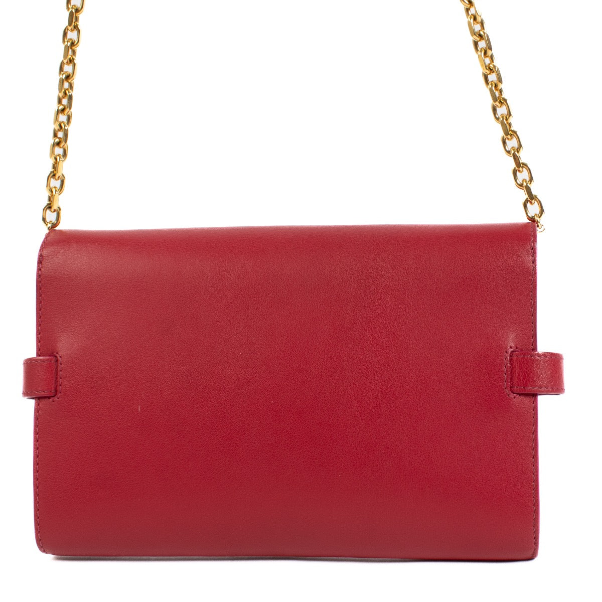 Shop safe online at Labellov in Antwerp, Brussels and Knokke this 100% authentic second hand Delvaux Framboise Tempête Wallet On Chain . Veilig online tweedehands authentieke Delvaux Framboise Tempête Wallet On Chain clutch kopen bij Labellov.