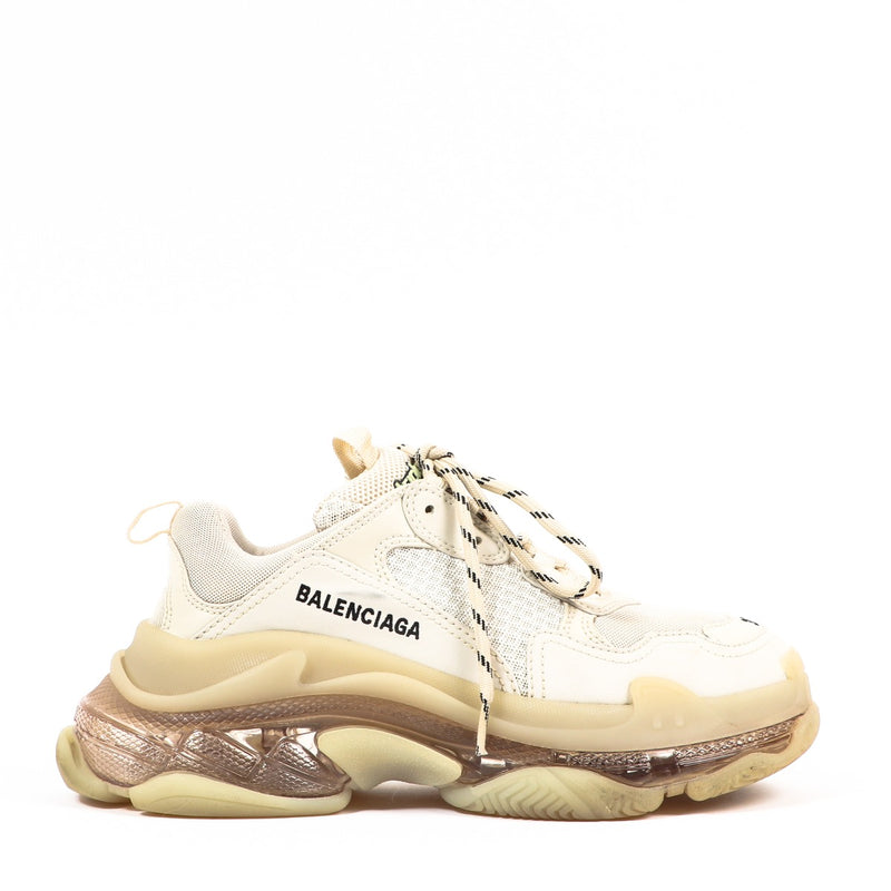 Buy an authentic second-hand Balenciaga Beige Leather Triple S Women Sneakers Size - 39 in very good condition at Labellov in Antwerp.