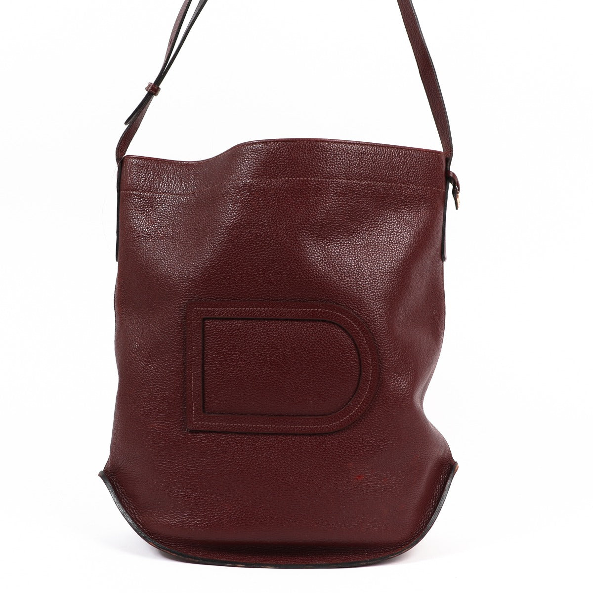 Buy an authentic second-hand Delvaux Burgundy Leather Le Pin Shoulder Bag in very good condition at Labellov in Antwerp.
