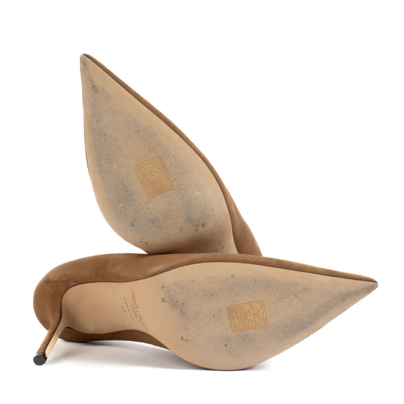 Shop safe online at Labellov in Antwerp, Brussels and Knokke this 100% authentic second hand Jimmy Choo Brown Suede Clove Love 85 Pumps - Size 41