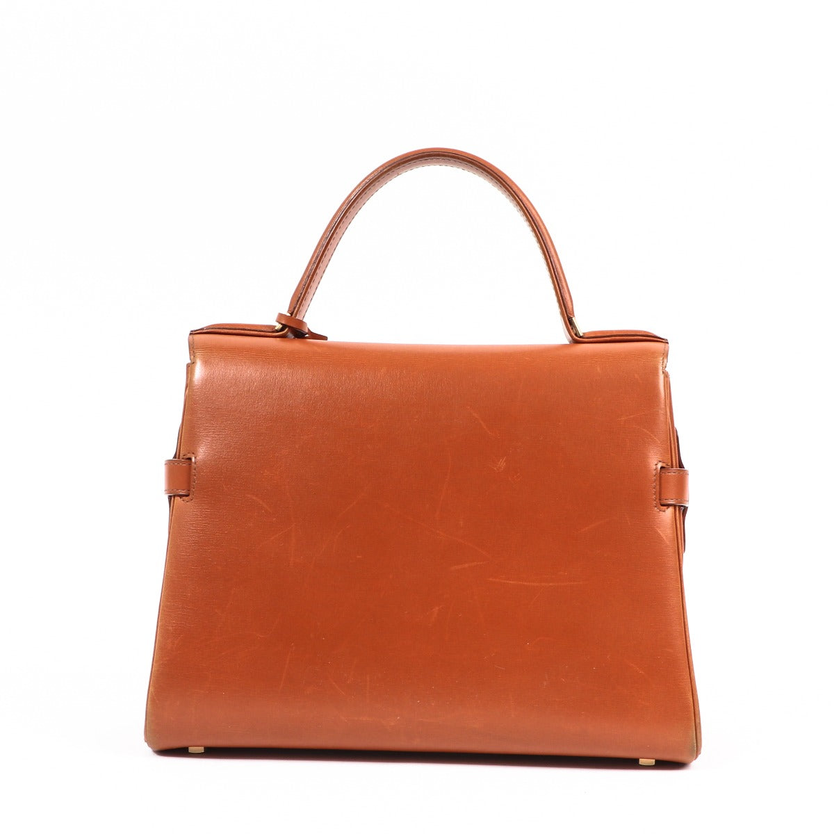 Buy an authentic second-hand Delvaux Cognac Tempête Box Calf Top Handle MM Bag in very good condition at Labellov in Antwerp.