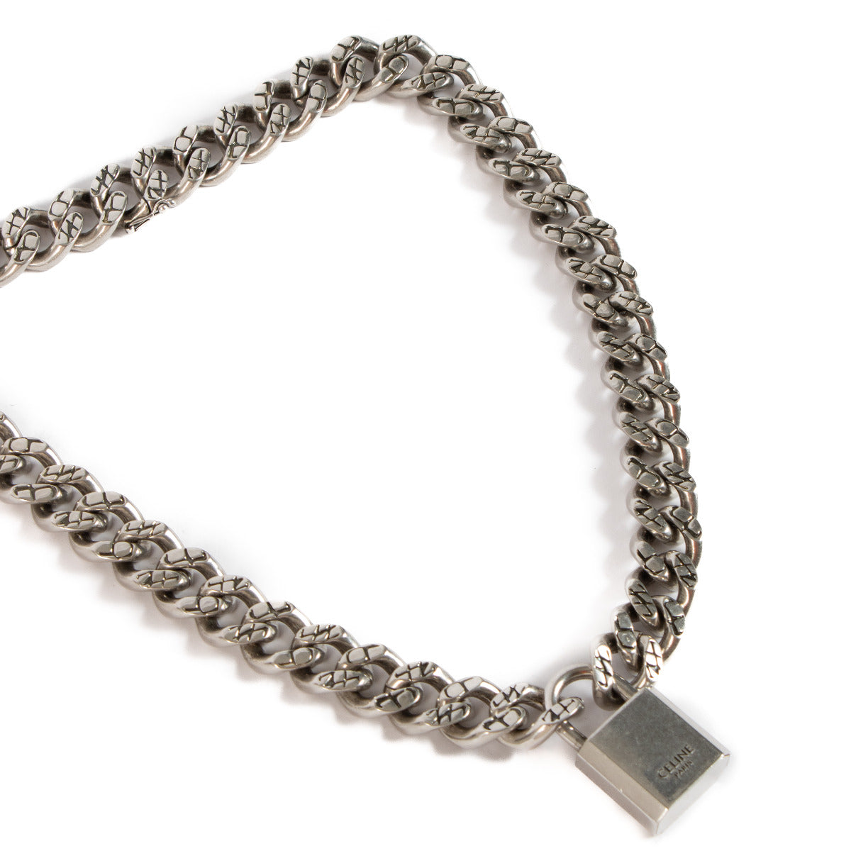 Bent u op zoek naar een authentieke designer Celine Le 16 Silver Brass Padlock Necklace