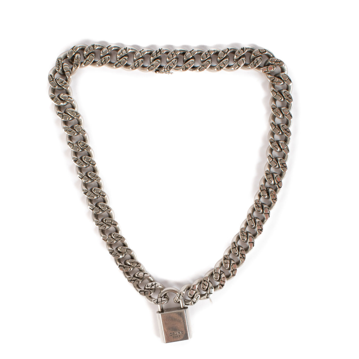 Ketting van Celine uit de mannencollectie 2021 te koop bij Labellov tweedehands luxe in Antwerpen en Knokke. Shop wereldwijd met verzekerde verzending.