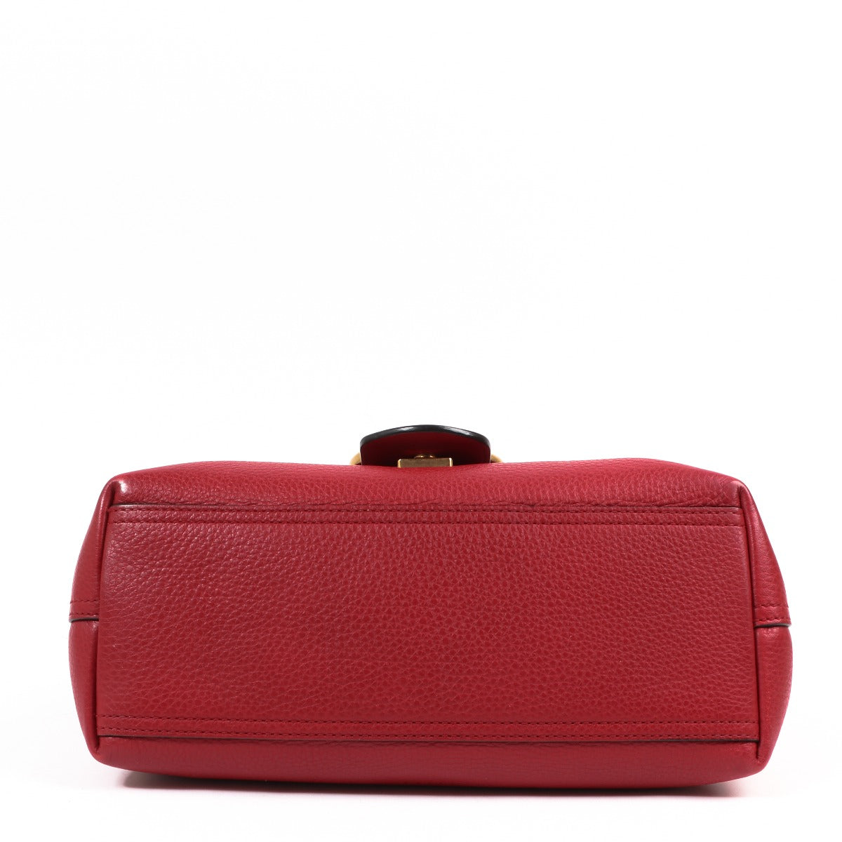 Buy an authentic second-hand Gucci Red Leather GG Crossbody Bag in very good condition at Labellov in Antwerp.