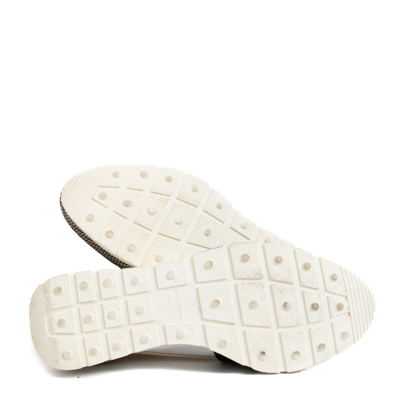 shop 100% authentic second hand Balenciaga White Race Runners - Size 39 on Labellov.com