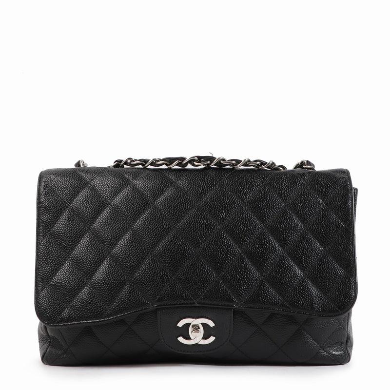 Buy an authentic second-hand Chanel Black Caviar Jumbo Flap Large Shoulder Bag in very good condition at Labellov in Antwerp.