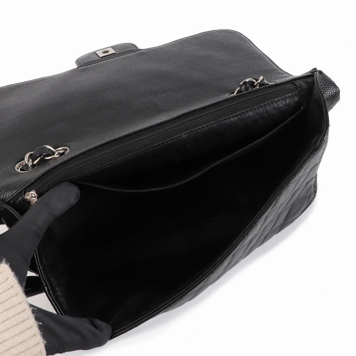 Buy an authentic second-hand Chanel Black Caviar Jumbo Flap Large Shoulder Bag in very good condition at Labellov in Antwerp.