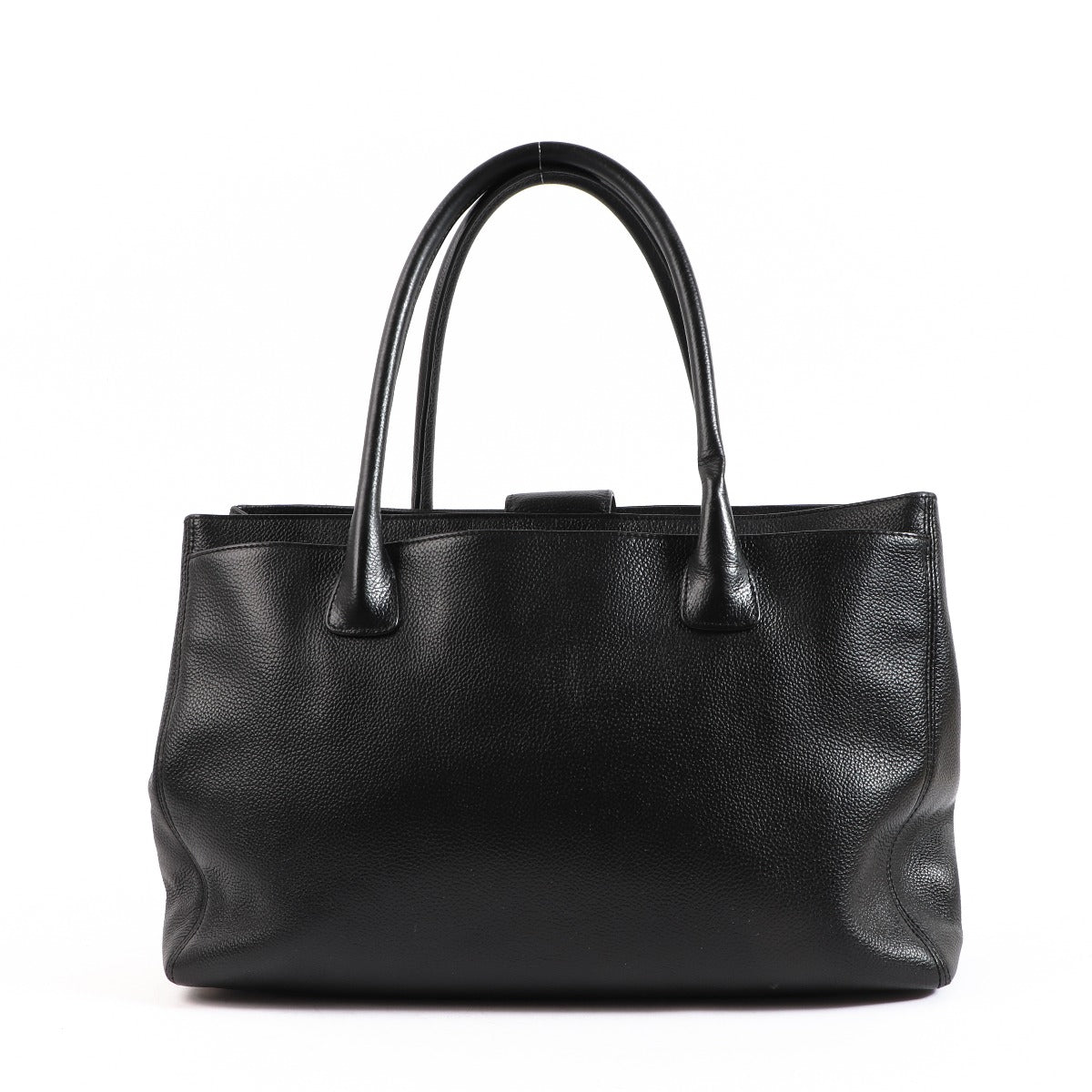 Buy an authentic second-hand Chanel Black Deerskin Executive Cerf Tote Bag in very good condition at Labellov in Antwerp.