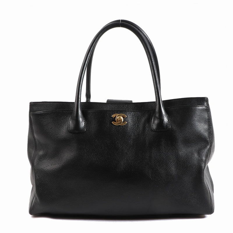 Buy an authentic second-hand Chanel Black Deerskin Executive Cerf Tote Bag in very good condition at Labellov in Antwerp.