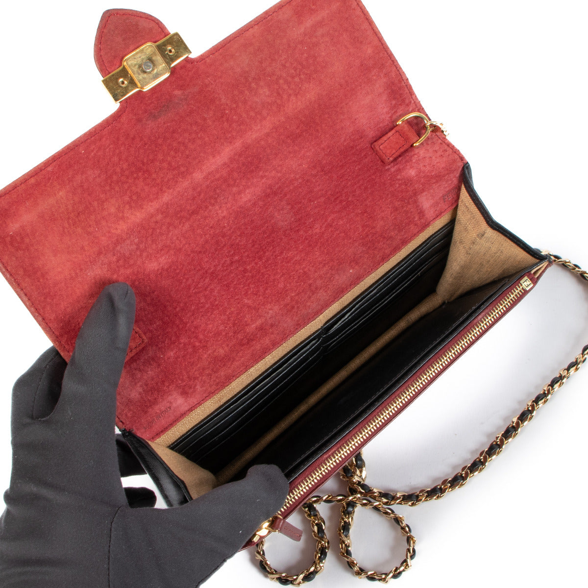 Portefeuille Fendi en python bordeaux avec chaîne