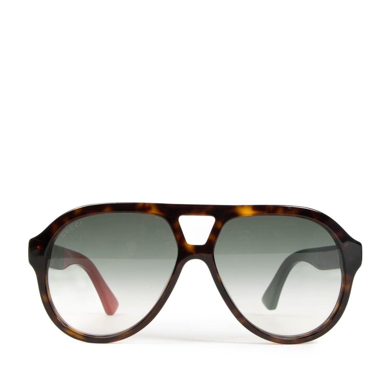 Shop safe online at Labellov in Antwerp, Brussels and Knokke these 100% authentic second hand Gucci Brown Aviator Sunglasses