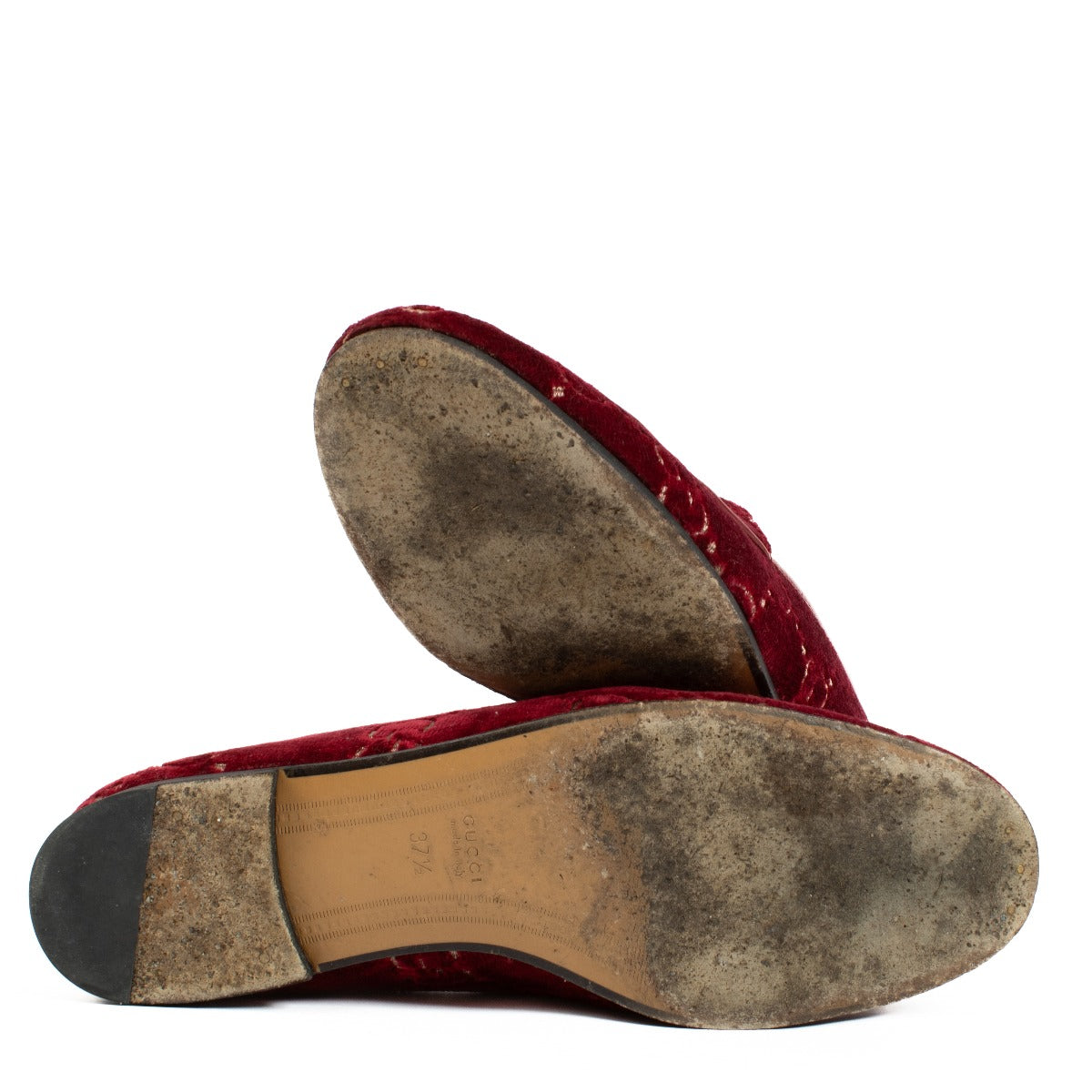 Gucci Burgundy Velvet Loafers in size 37.5, featuring luxurious burgundy velvet and gold-tone detailing for a sophisticated and versatile look. Shop now on Labellov.com.