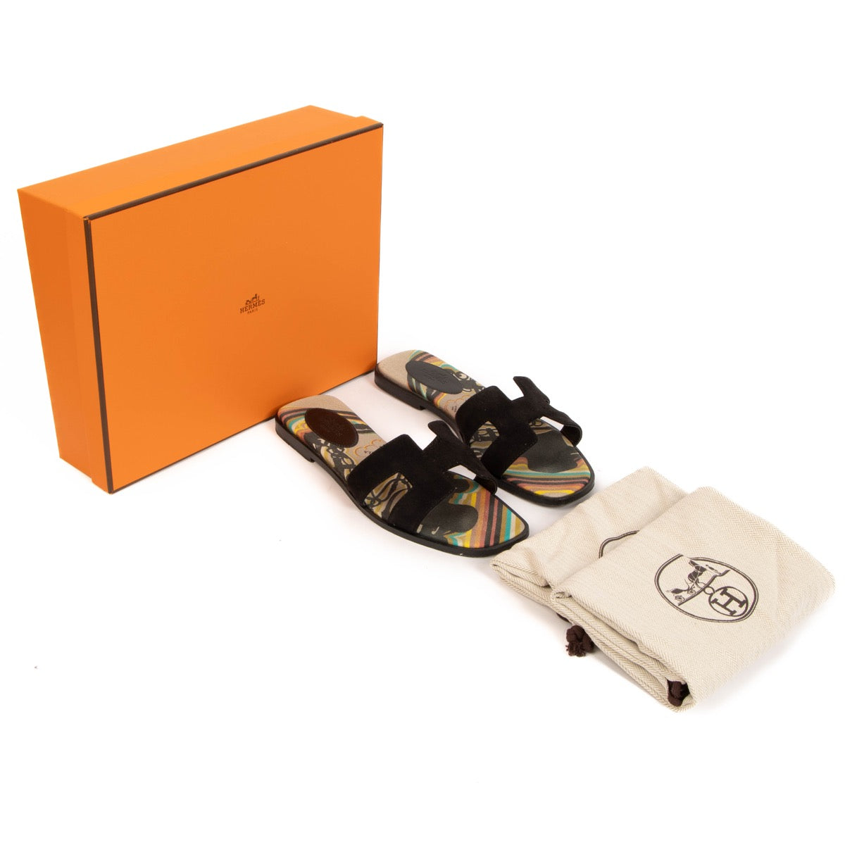 Hermès Black Oran Sandals - size 38 for the best price at Labellov secondhand luxury in Antwerp.