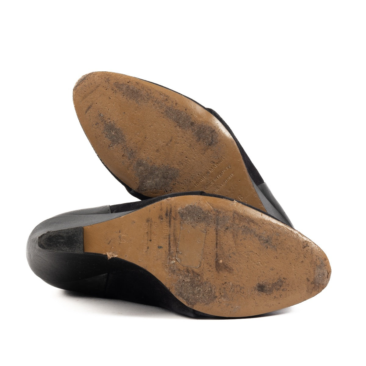 Shop safe online at Labellov in Antwerp, Brussels and Knokke these 100% authentic second hand Isabel Marant Black Suede Wedge Boots size 38
