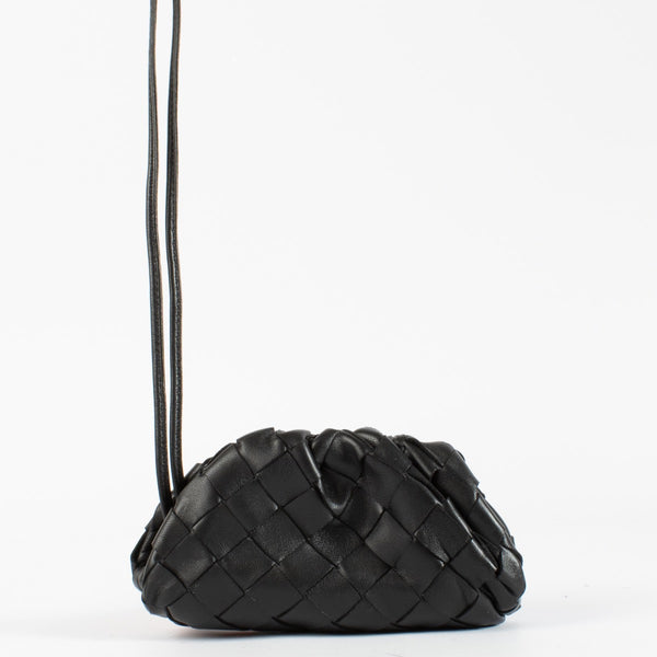 Bottega Veneta Black Micro Pouch – Labellov
