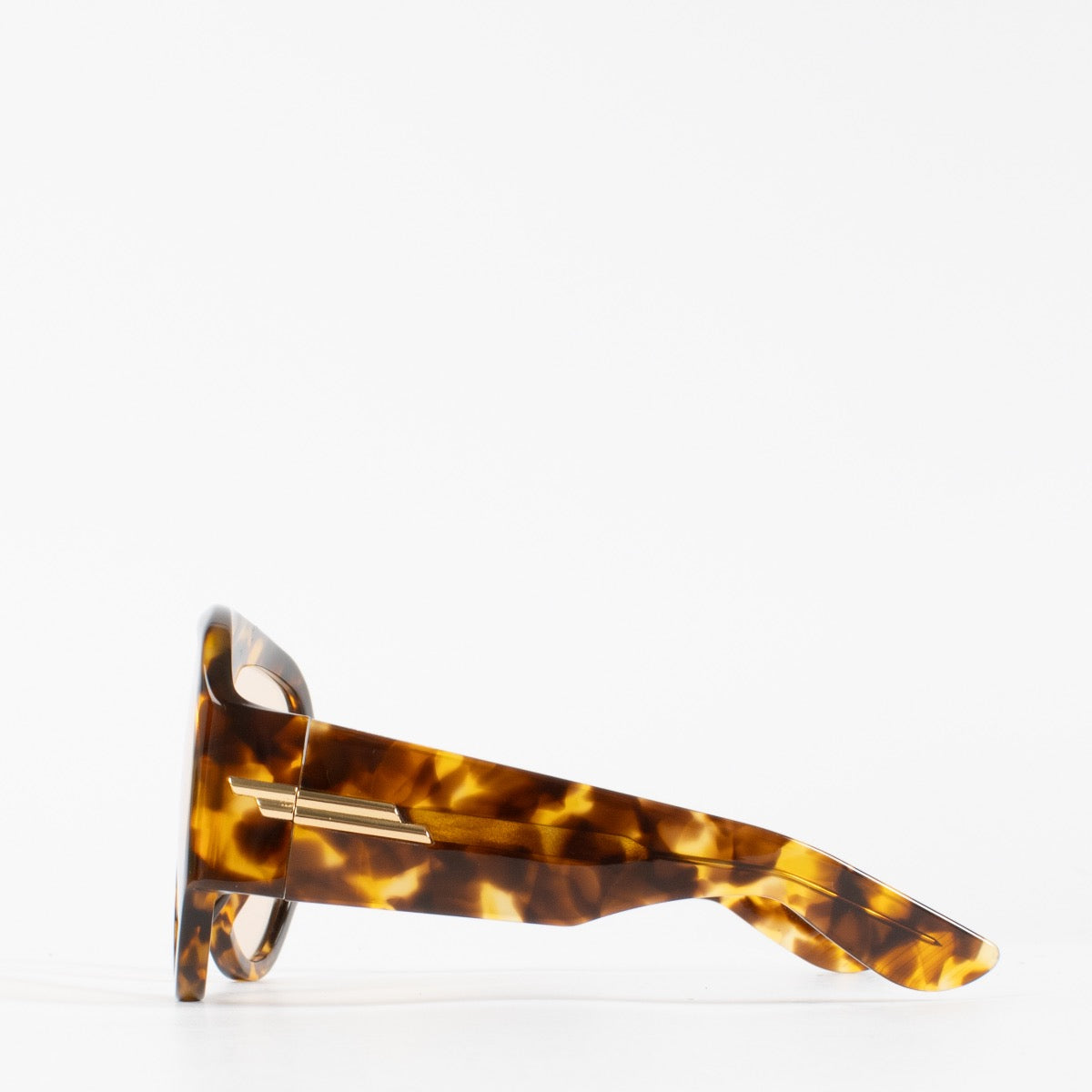 authentic preloved Bottega Veneta Scudo Shield Glasses on Labellov.com