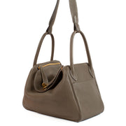Authentic second hand Hermès Lindy 30 on www.labellov.com