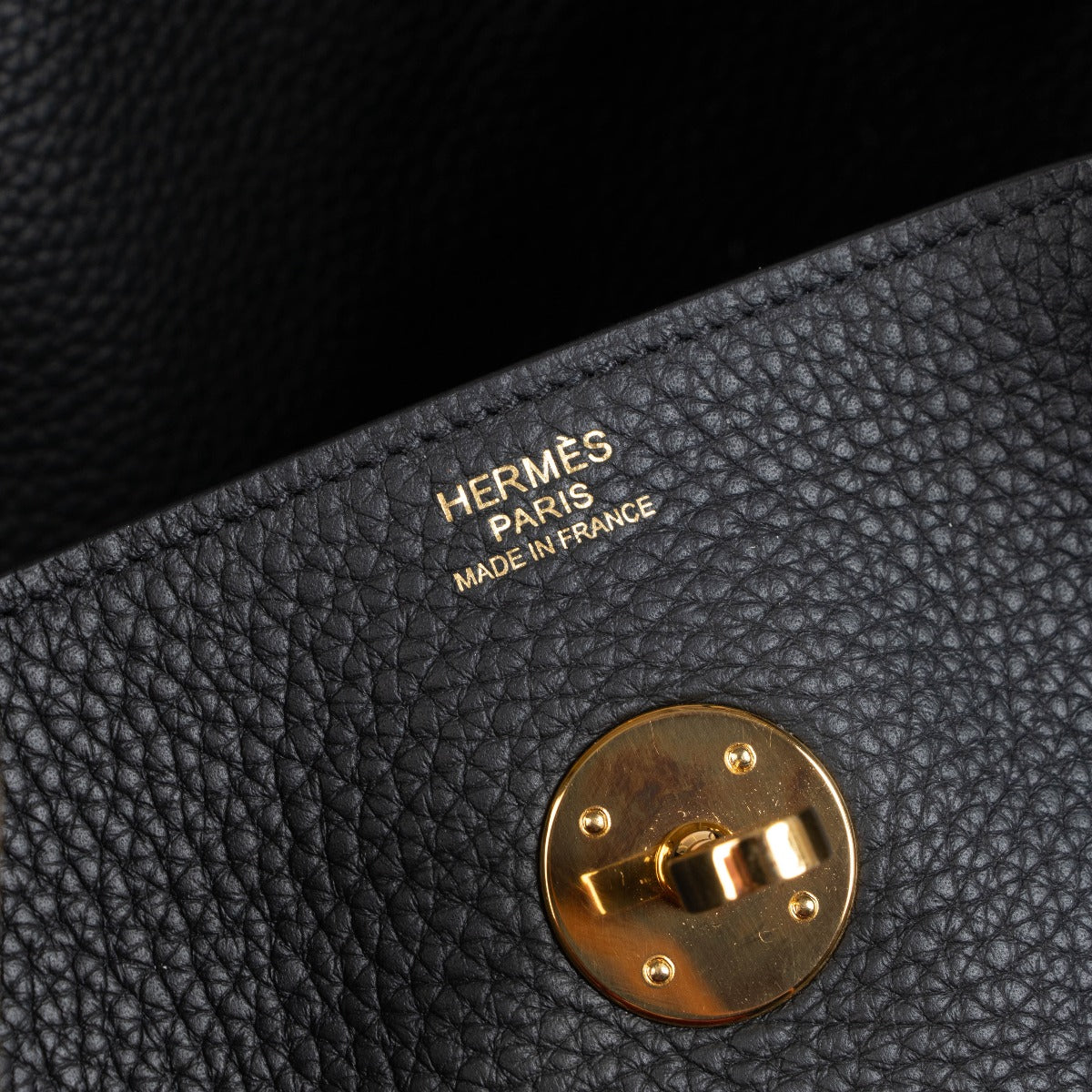 Hermès Lindy 30 Black Clemence GHW