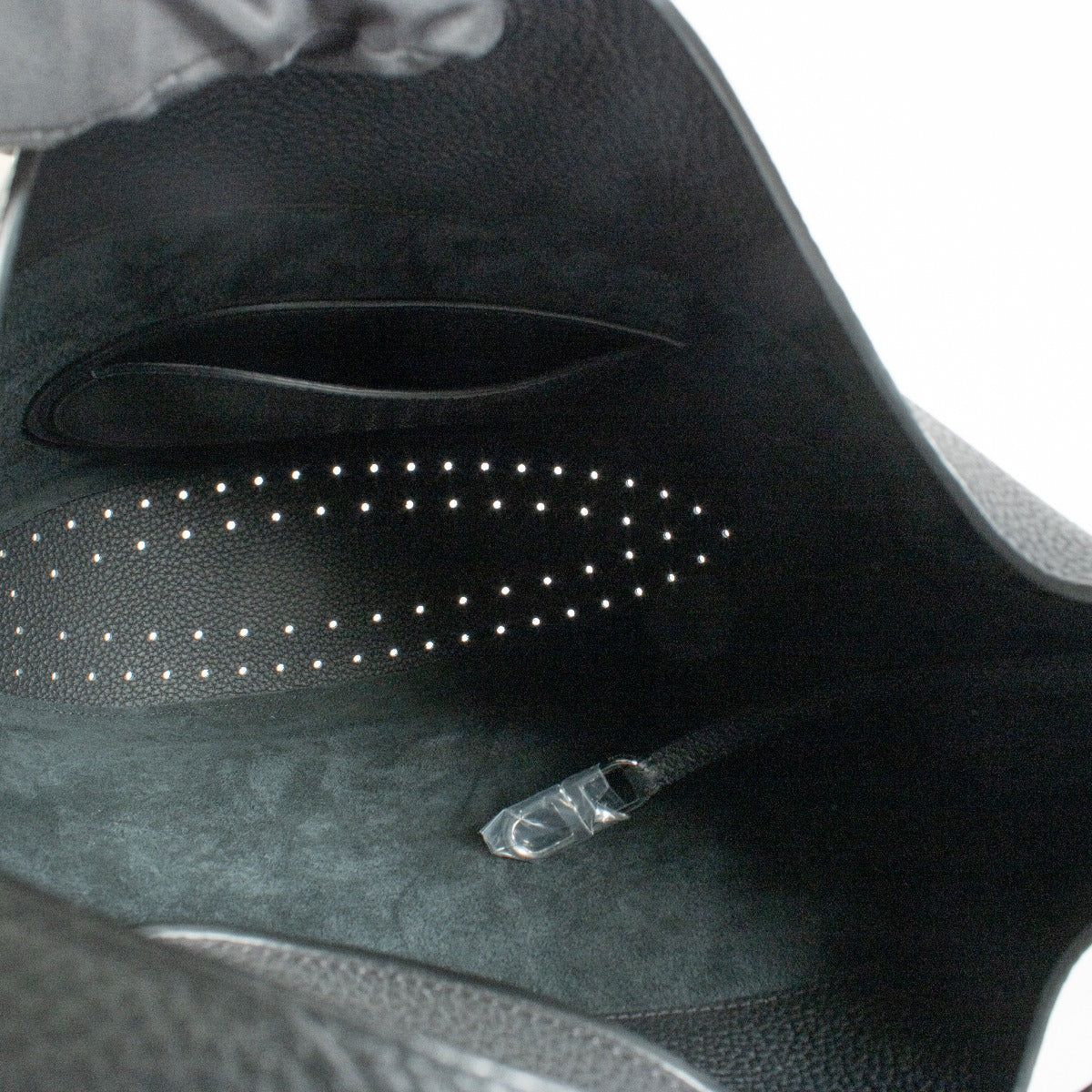 Delvaux Black Pin Hobo GM black leather shoulder bag at Labellov.com