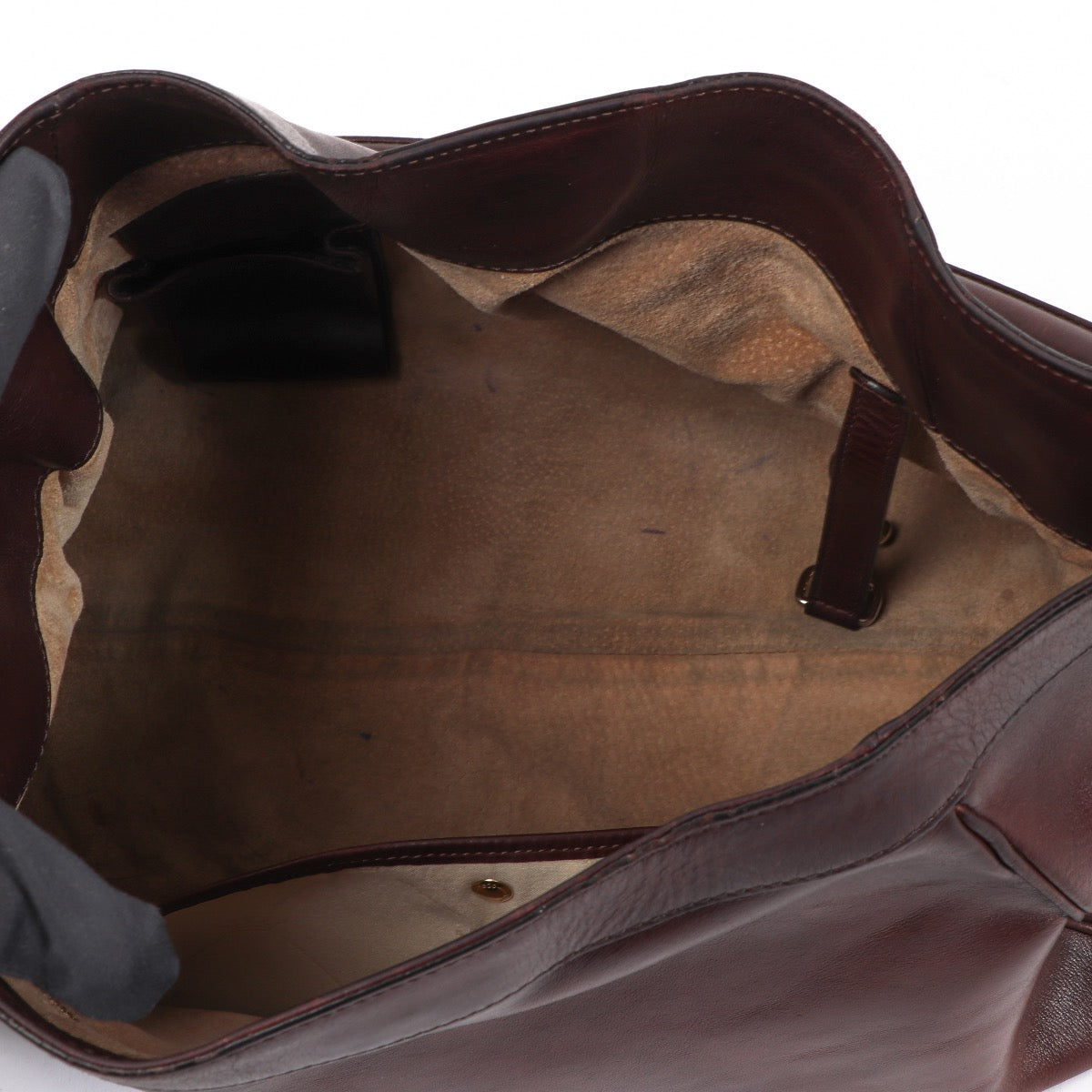 Buy authentic secondhand Delvaux bags at the right price at LabelLOV vintage webshop. Safe and secure online shopping. Koop authentieke tweedehands Delvaux tassen met de juiste prijs bij LabelLOV