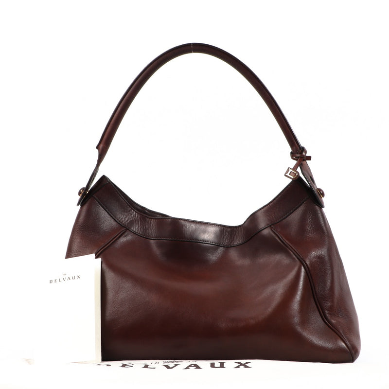 Buy authentic secondhand Delvaux bags at the right price at LabelLOV vintage webshop. Safe and secure online shopping. Koop authentieke tweedehands Delvaux tassen met de juiste prijs bij LabelLOV