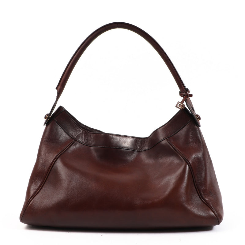 Buy authentic secondhand Delvaux bags at the right price at LabelLOV vintage webshop. Safe and secure online shopping. Koop authentieke tweedehands Delvaux tassen met de juiste prijs bij LabelLOV