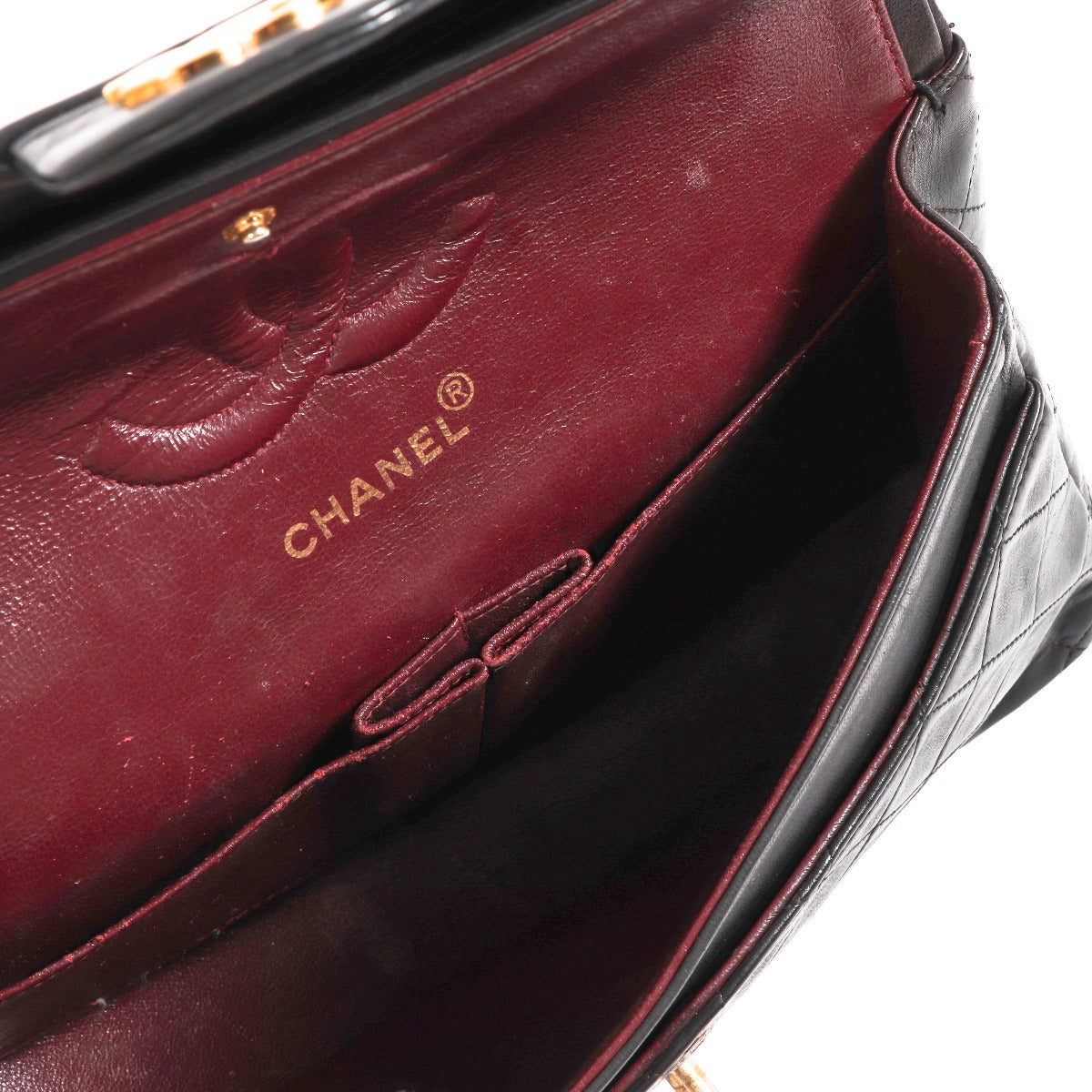 Sac Chanel vintage en agneau noir à rabat classique