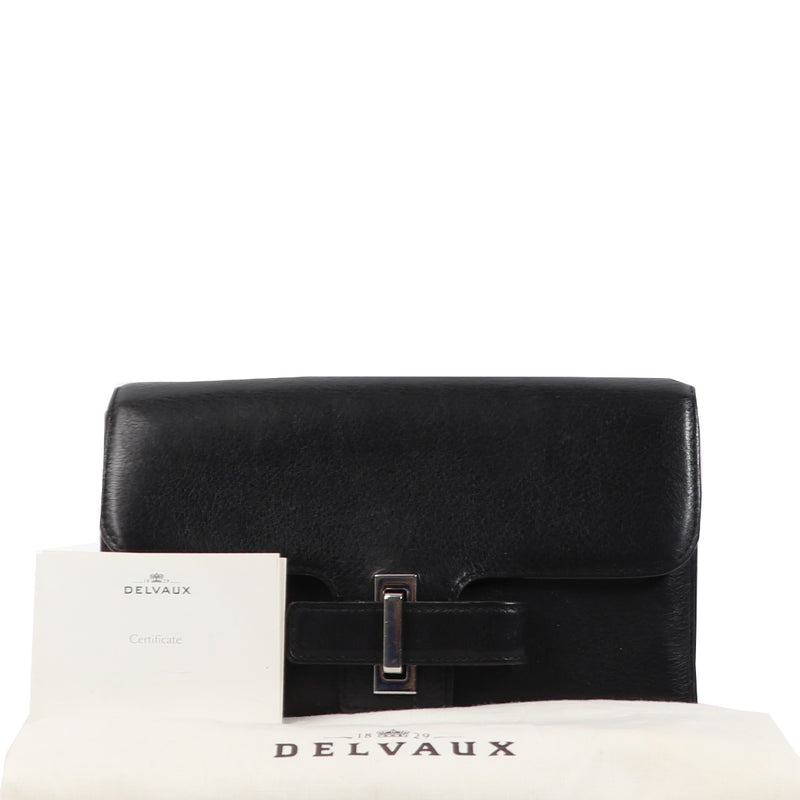 Buy authentic secondhand Delvaux wallet at the right price at LabelLOV vintage webshop. Safe and secure online shopping. Koop authentieke tweedehands Delvaux met juiste prijs bij LabelLOV.